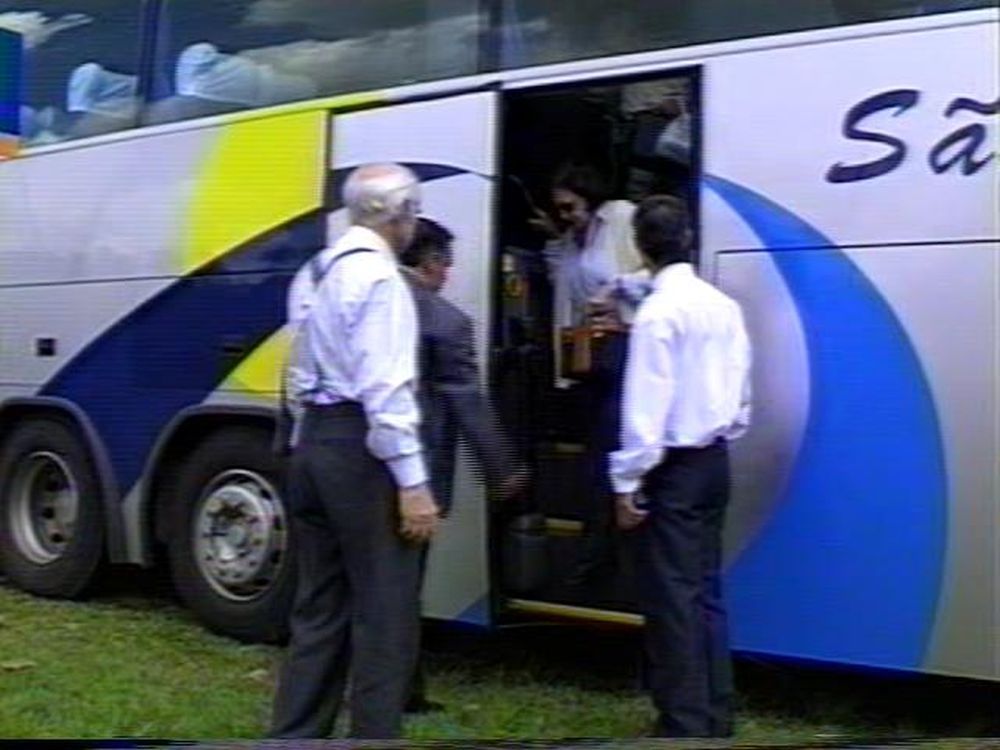 Foto - Visita da Academia Paulista de Letras em Botucatu em 2001