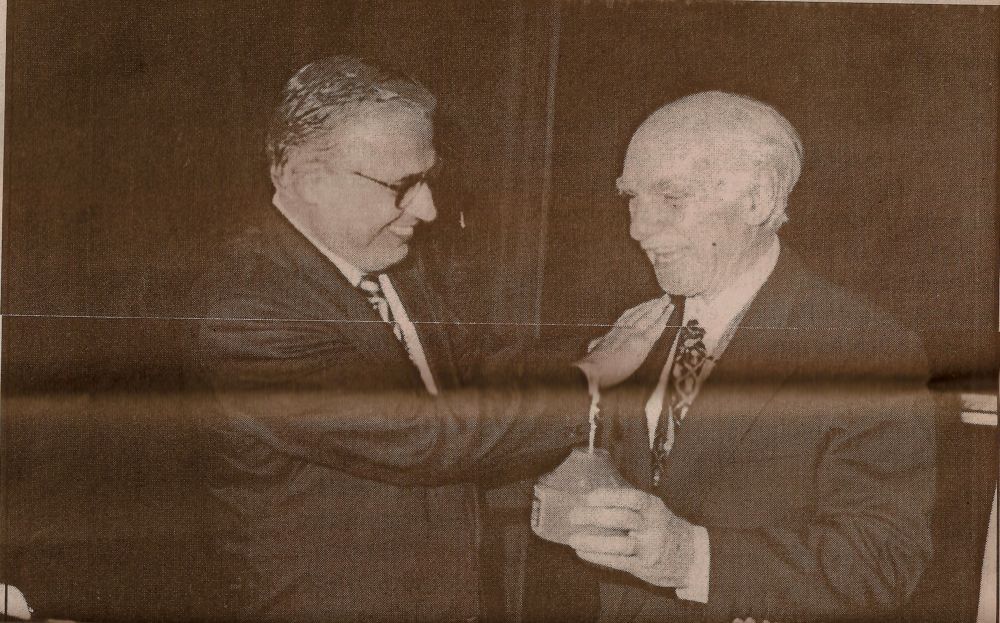 Foto - Visita da Academia Paulista de Letras em Botucatu em 2001