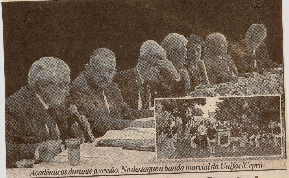 Foto - Visita da Academia Paulista de Letras em Botucatu em 2001