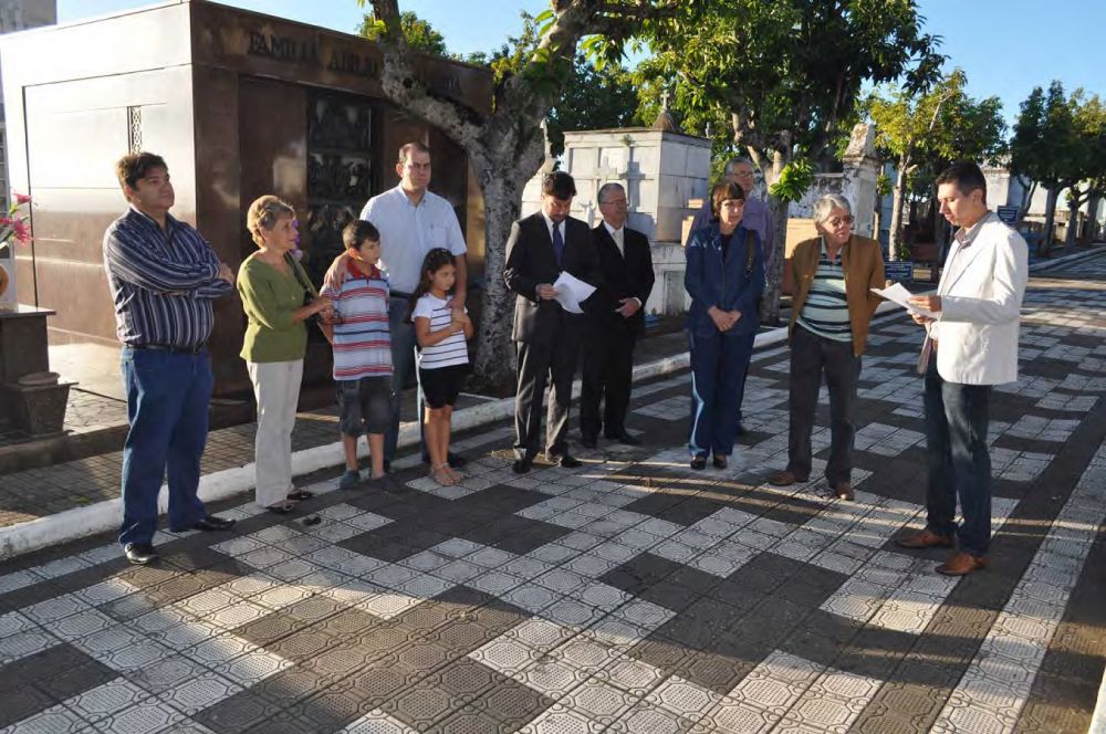 Foto - Homenagem ao Capitão José Gomes Pinheiro pelo Prefeito João Cury Neto em 14/04/2011