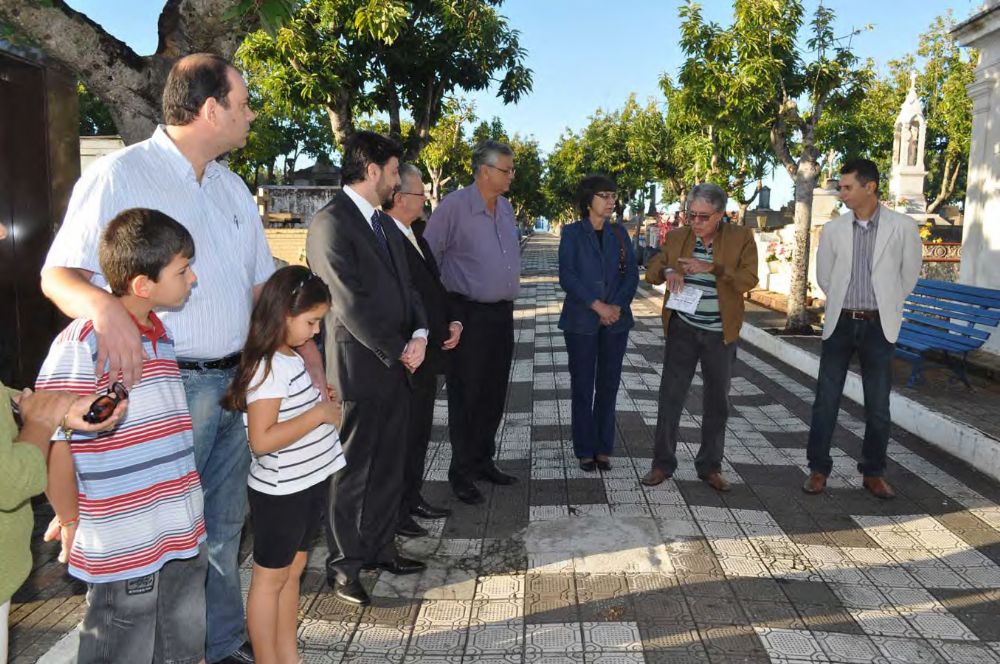 Foto - Homenagem ao Capitão José Gomes Pinheiro pelo Prefeito João Cury Neto em 14/04/2011