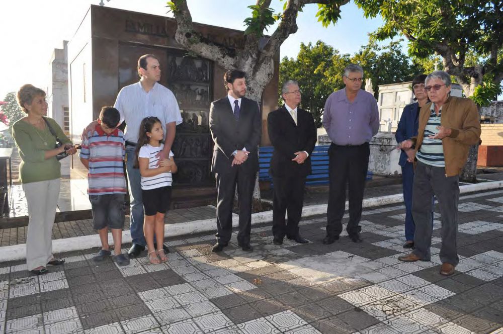 Foto - Homenagem ao Capitão José Gomes Pinheiro pelo Prefeito João Cury Neto em 14/04/2011