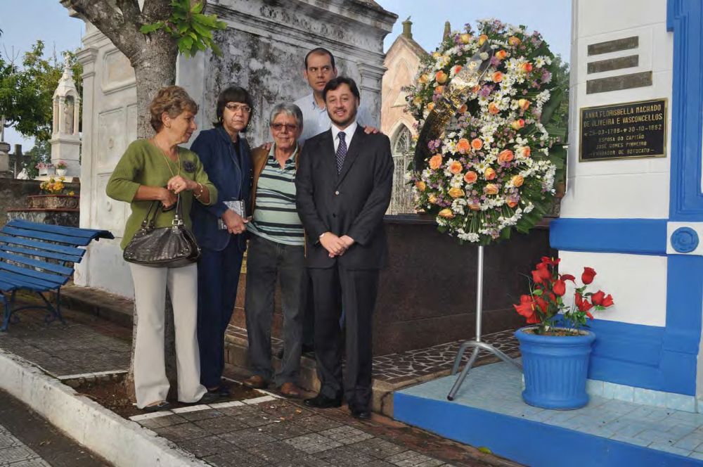 Foto - Homenagem ao Capitão José Gomes Pinheiro pelo Prefeito João Cury Neto em 14/04/2011