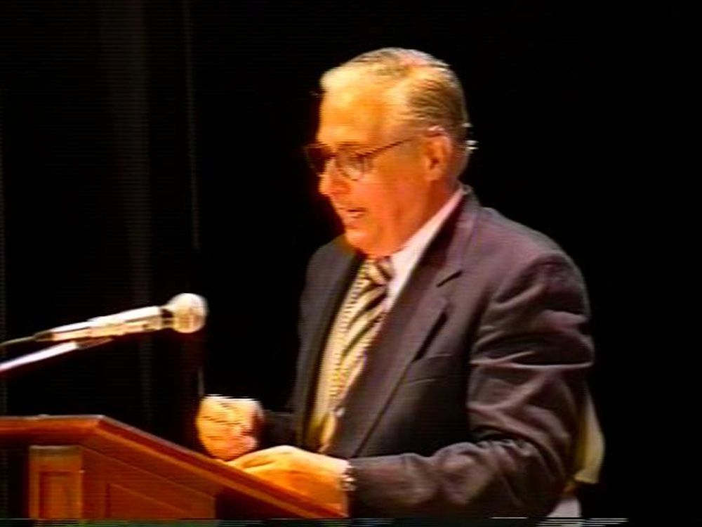 Foto - Visita da Academia Paulista de Letras em Botucatu em 2001