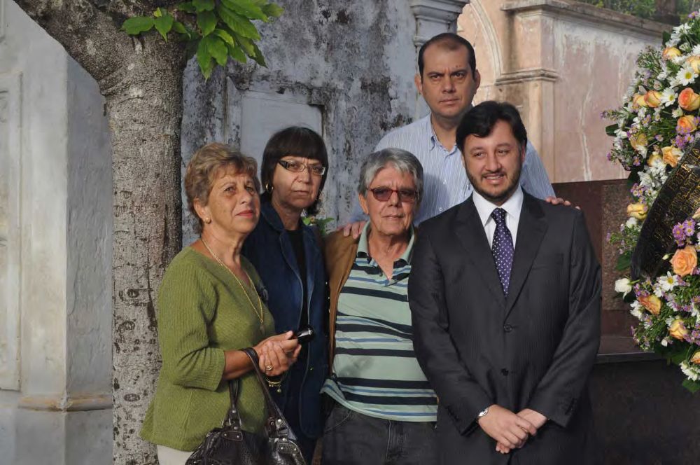 Foto - Homenagem ao Capitão José Gomes Pinheiro pelo Prefeito João Cury Neto em 14/04/2011