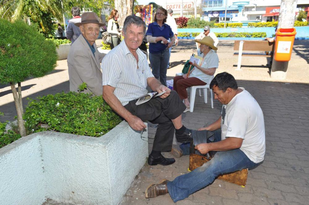 Foto - Inauguração da Estátua de Anesia Pinheiro Machado em Itapetininga em 16/07/2011